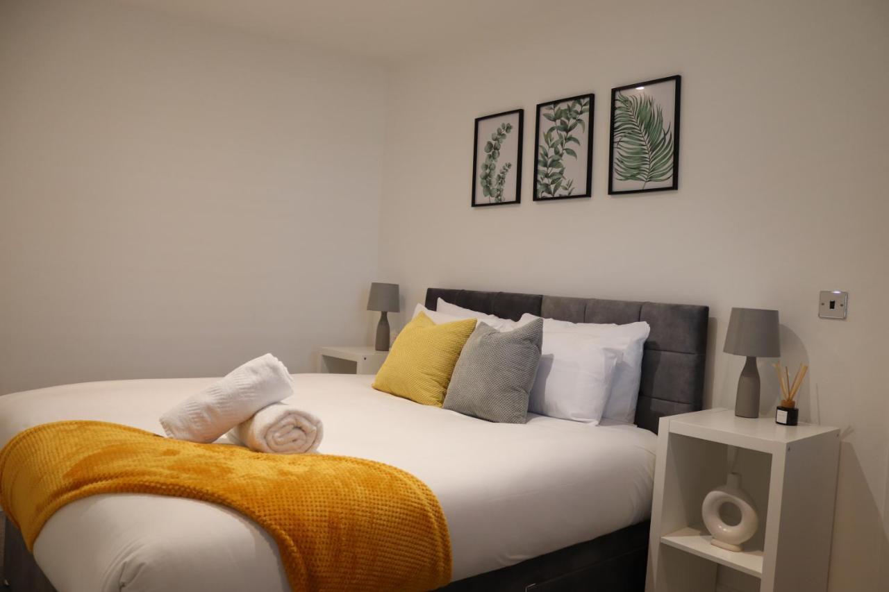 Clock Tower Retreat - - Seaside And Shops * Brighton