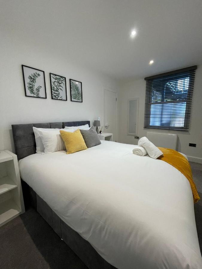 Apartment Clock Tower Retreat - - Seaside And Shops *