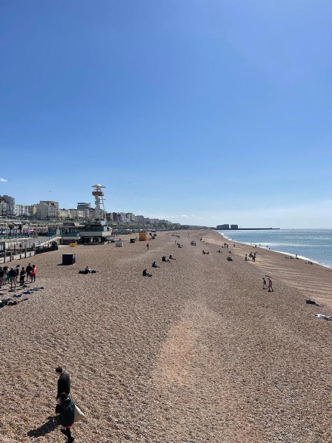 Clock Tower Retreat - - Seaside And Shops *